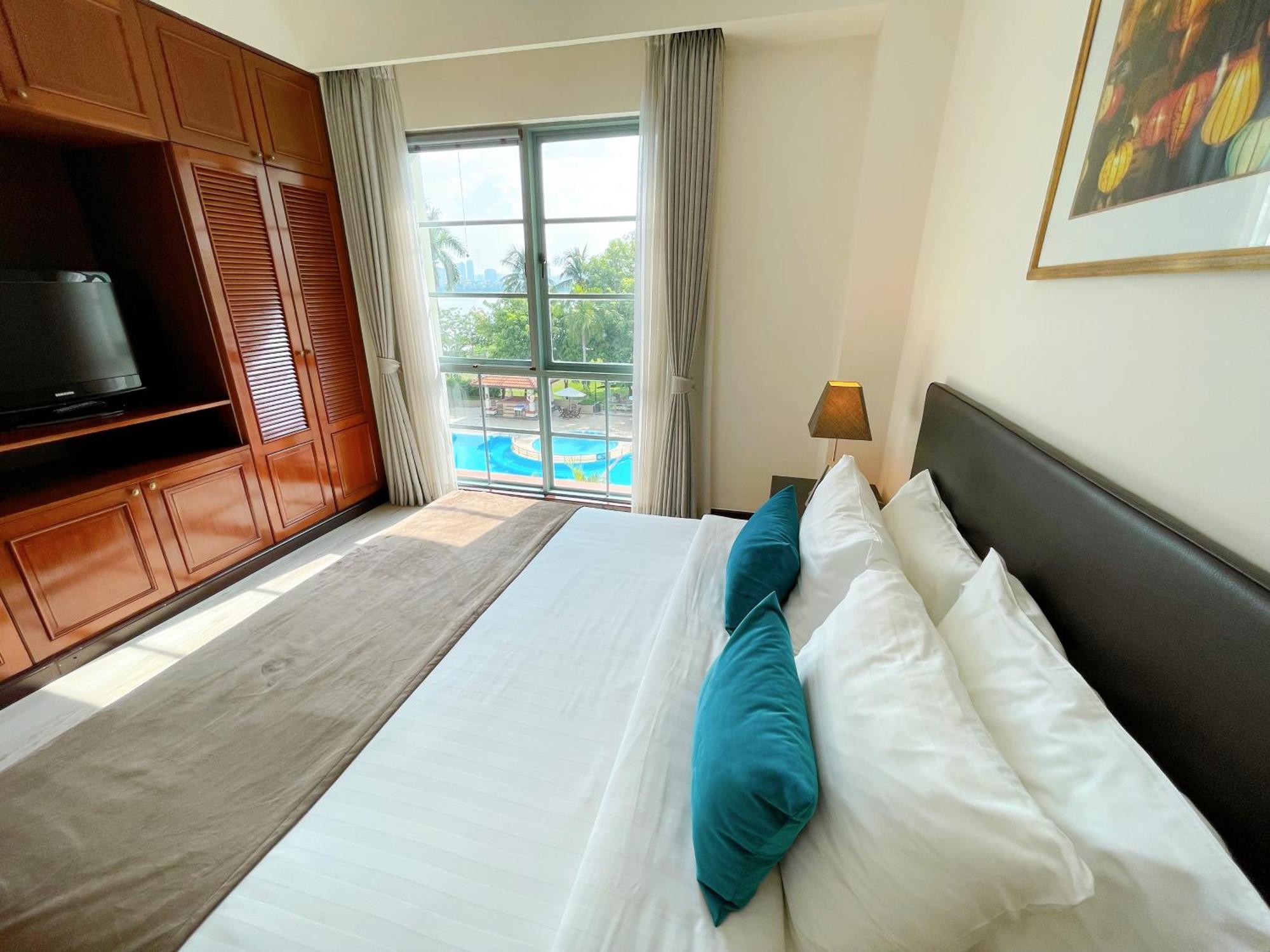 Apartment Diamond Westlake Hanoi